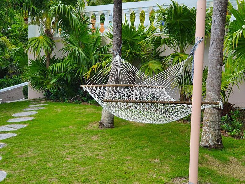 Ocean West Boutique Hotel Nassau Luaran gambar