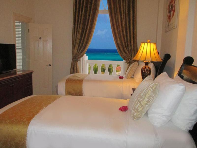 Ocean West Boutique Hotel Nassau Luaran gambar