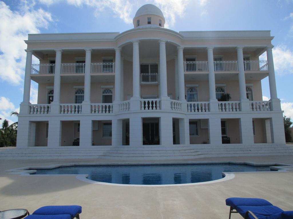 Ocean West Boutique Hotel Nassau Luaran gambar