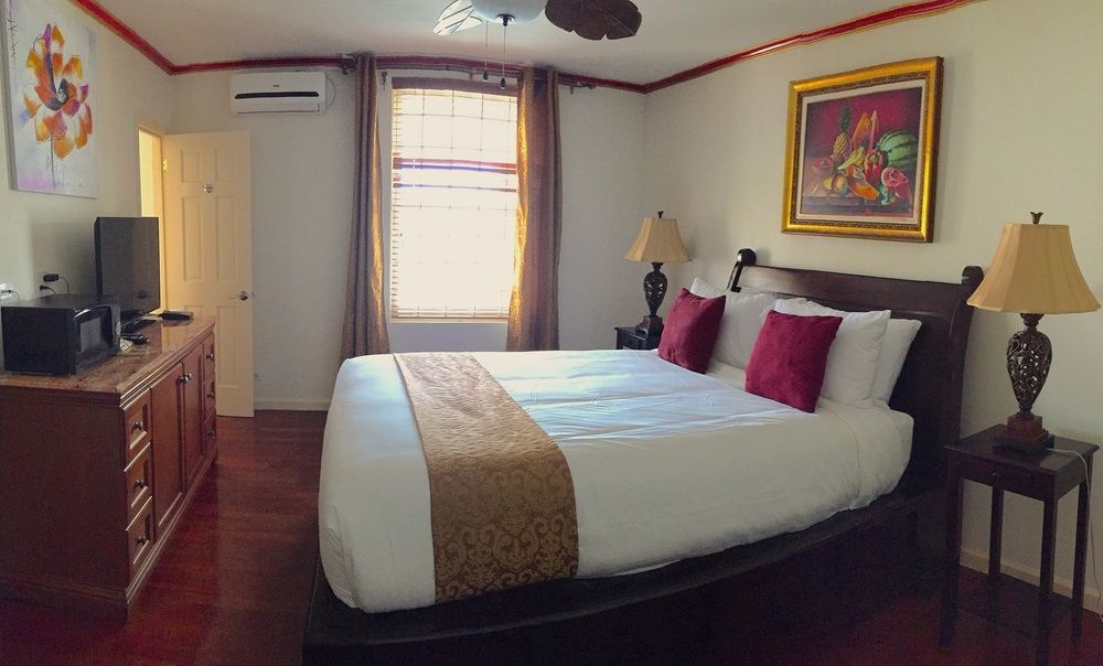 Ocean West Boutique Hotel Nassau Luaran gambar