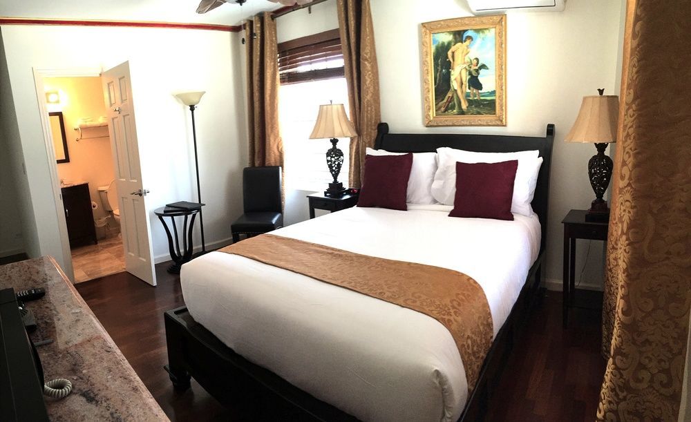 Ocean West Boutique Hotel Nassau Luaran gambar