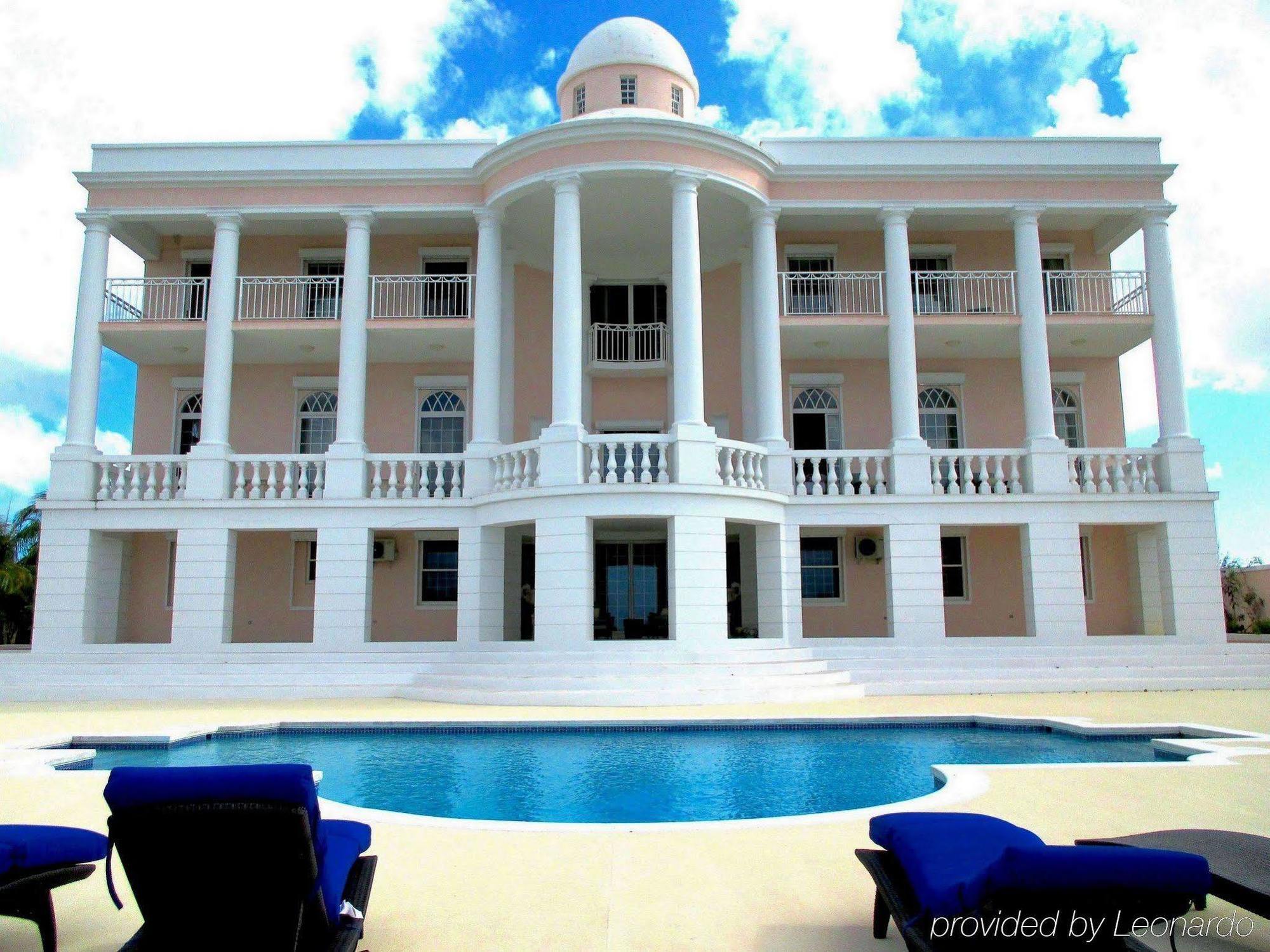 Ocean West Boutique Hotel Nassau Luaran gambar