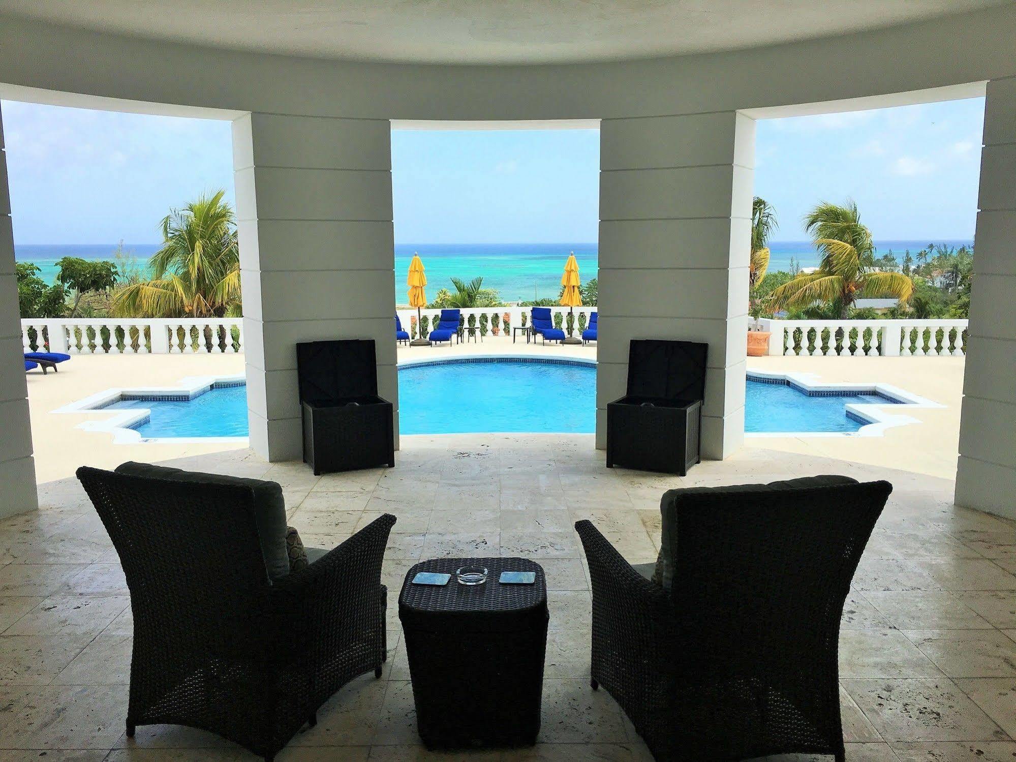 Ocean West Boutique Hotel Nassau Luaran gambar